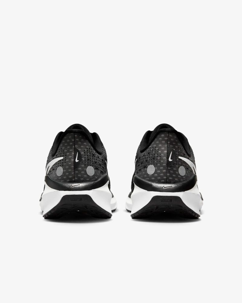 NikeVomero17BlackWhiteAnthraciteWIDEWomen s6