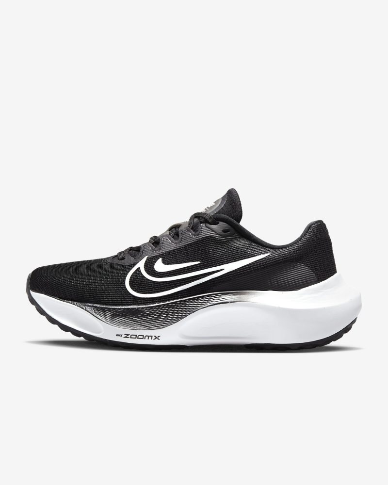 NikeZoomFly5BlackWhiteWomen s2