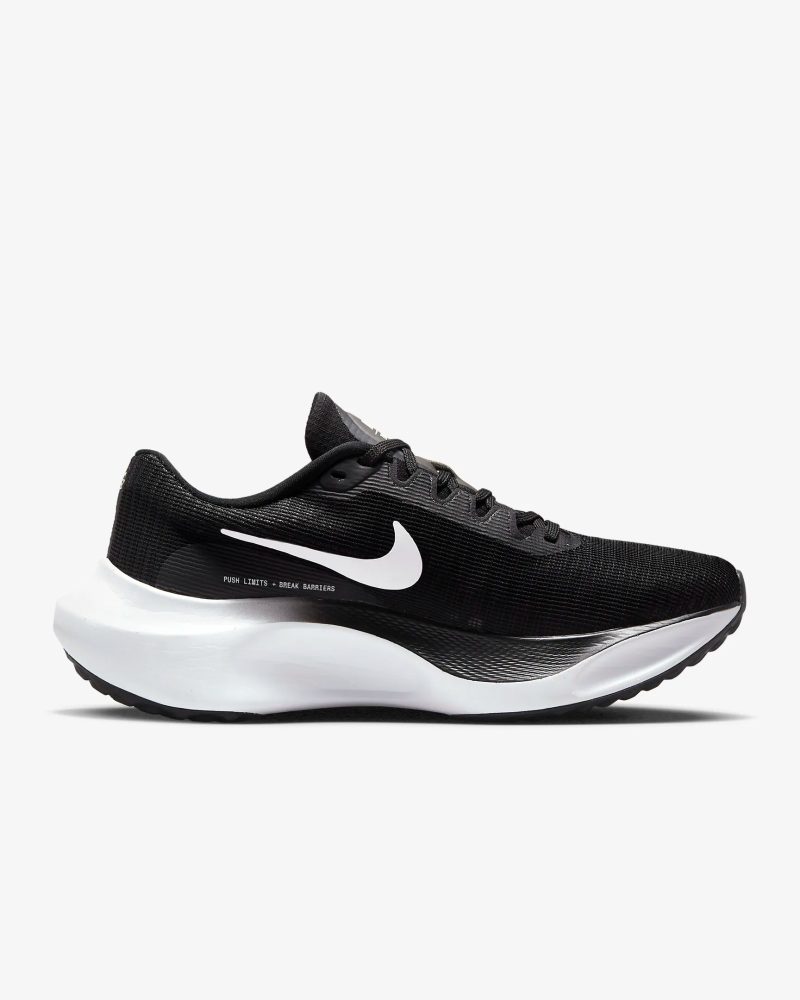 NikeZoomFly5BlackWhiteWomen s4